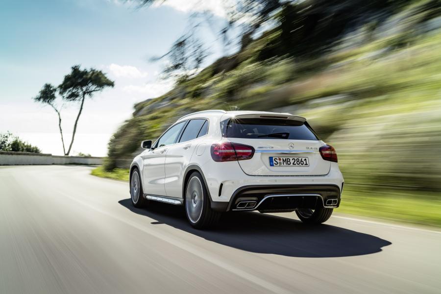  Mercedes-AMG GLA45 4Matic 2017 года  (WW) (фото 22 из 40)